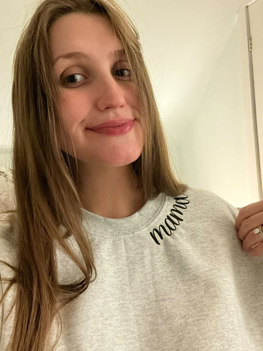 Personalized Mama Crewneck/Sweatshirt